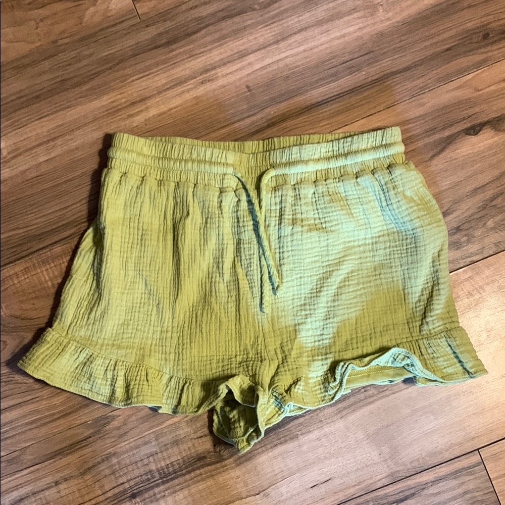 Women’s Juniors DeeDee Lightweight Muslin Green Ruffle Shorts XS